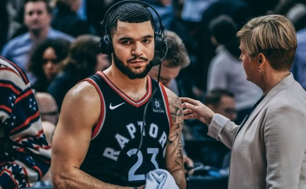 在比赛中展 在比赛中展