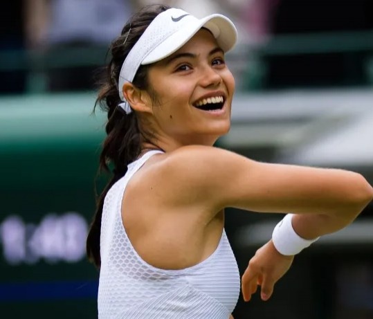 关键时刻被 关键时刻被