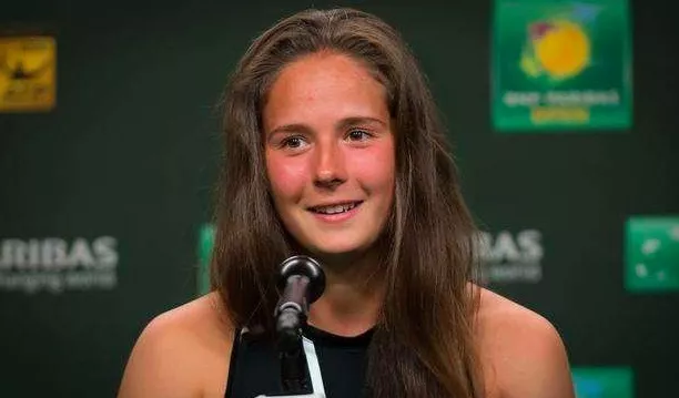 在刚搭档初 在刚搭档初